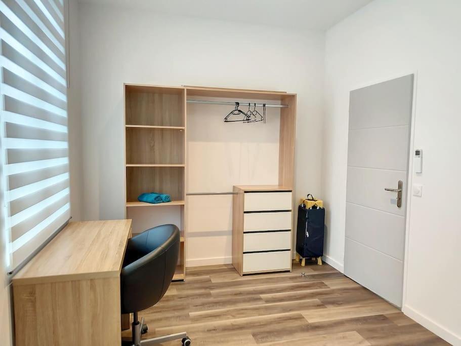 Maison Proche Centre Clim Jardin Wifi 8 Personnes Holiday home *